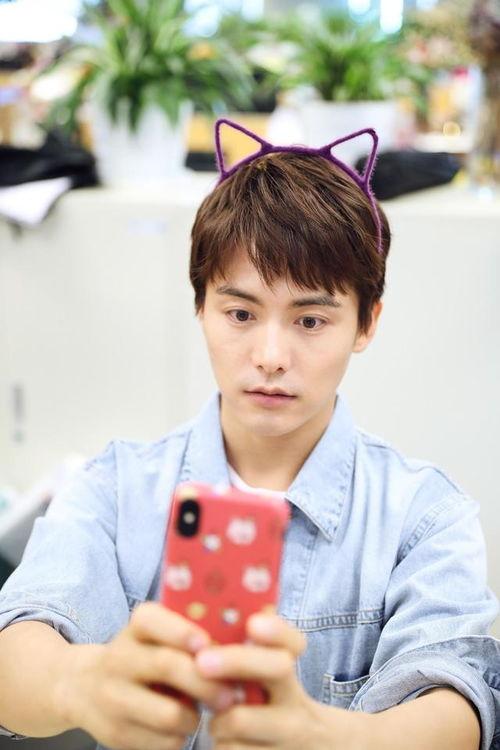 爱豆吃瓜娱乐酱马天宇,从偶像到吃瓜达人,娱乐圈的“瓜王”之路